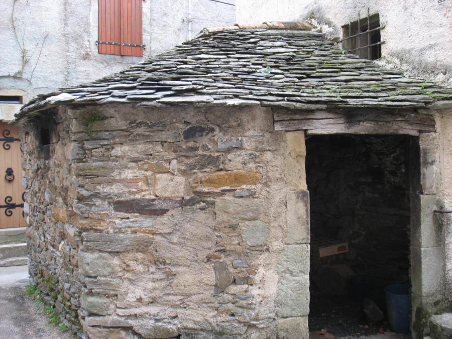 Un ancien four à Laroque (56)