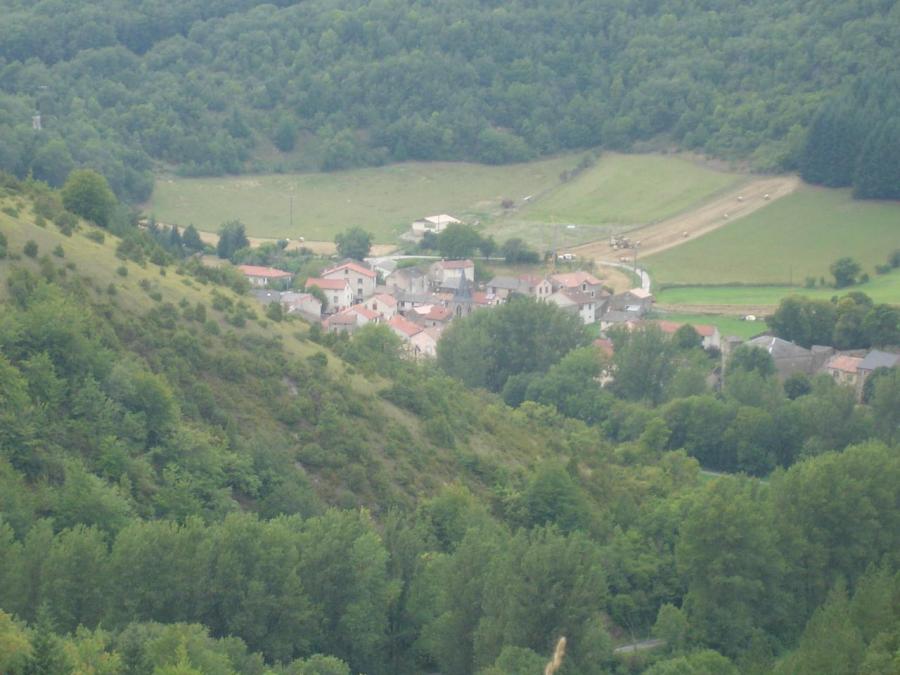 Vue générale de Laroque (81)